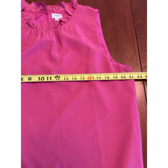 Sleeveless Ruffle-Neck Blouse - Picture 4 of 9